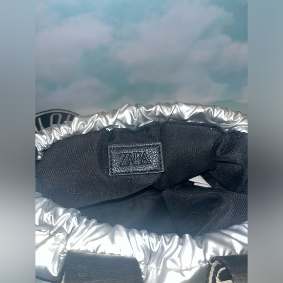 ZARA Metallic Silver Crossbody Bag - Picture 7 of 9